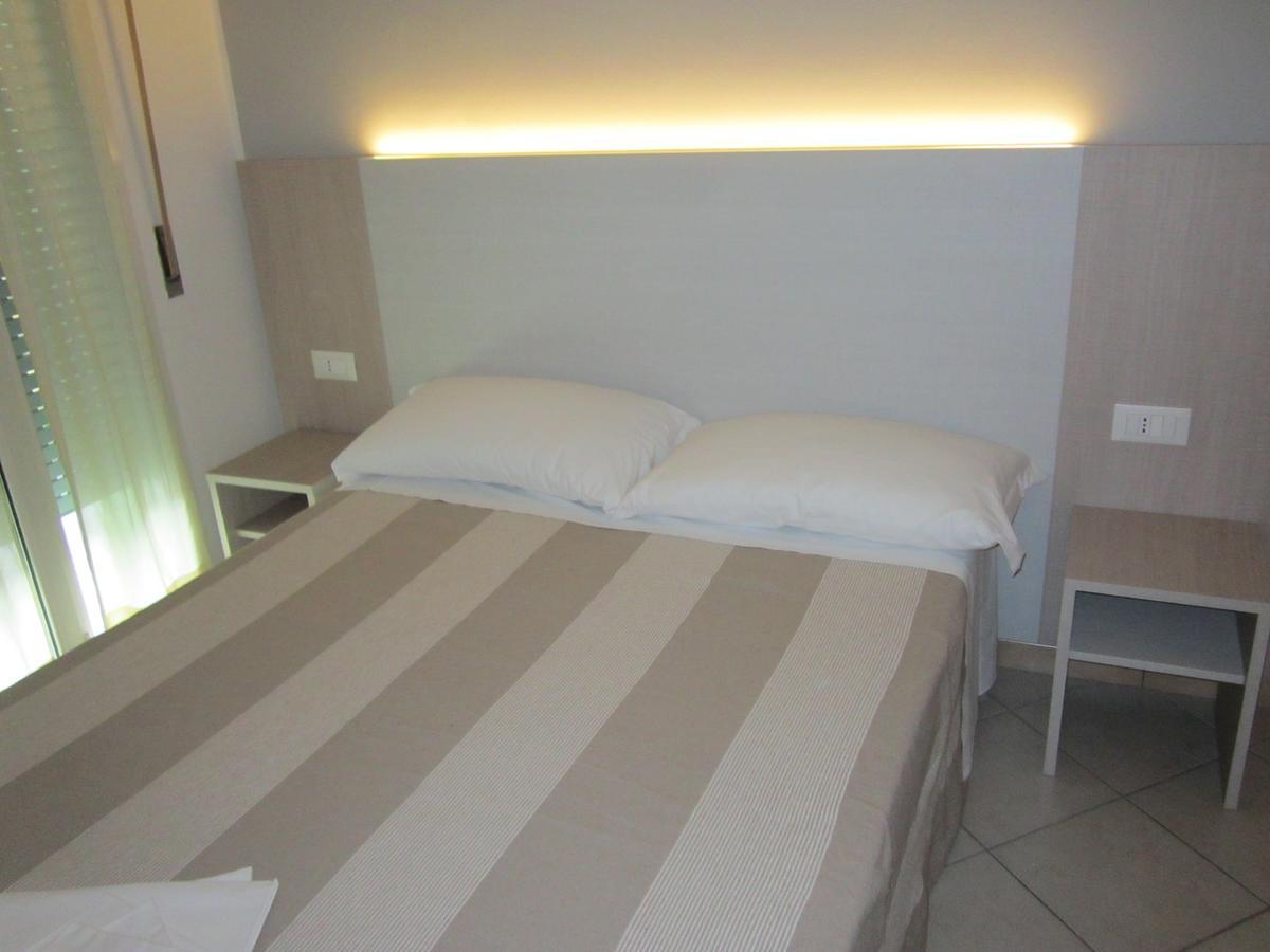 Hotel Andrea'S Rimini Eksteriør bilde