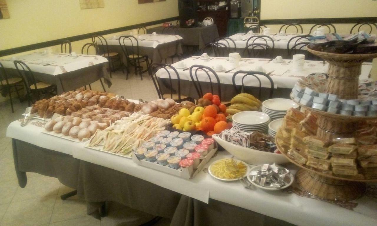 Hotel Andrea'S Rimini Eksteriør bilde