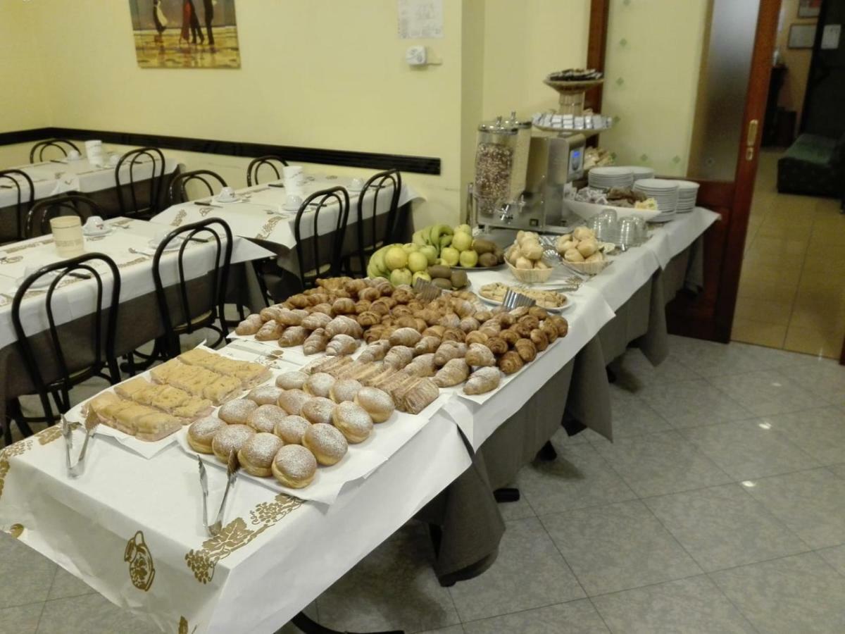 Hotel Andrea'S Rimini Eksteriør bilde