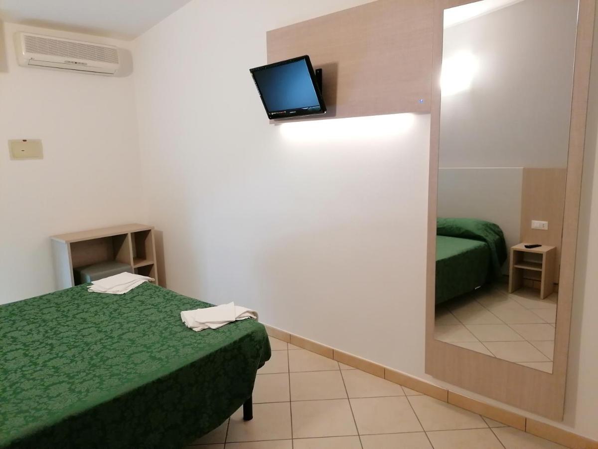 Hotel Andrea'S Rimini Eksteriør bilde